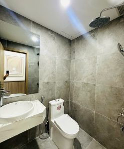 phòng toilet 1 Căn hộ Mường Thanh Viễn Triều trực biển ban công rộng | Đẹp, Sang và mới 100%