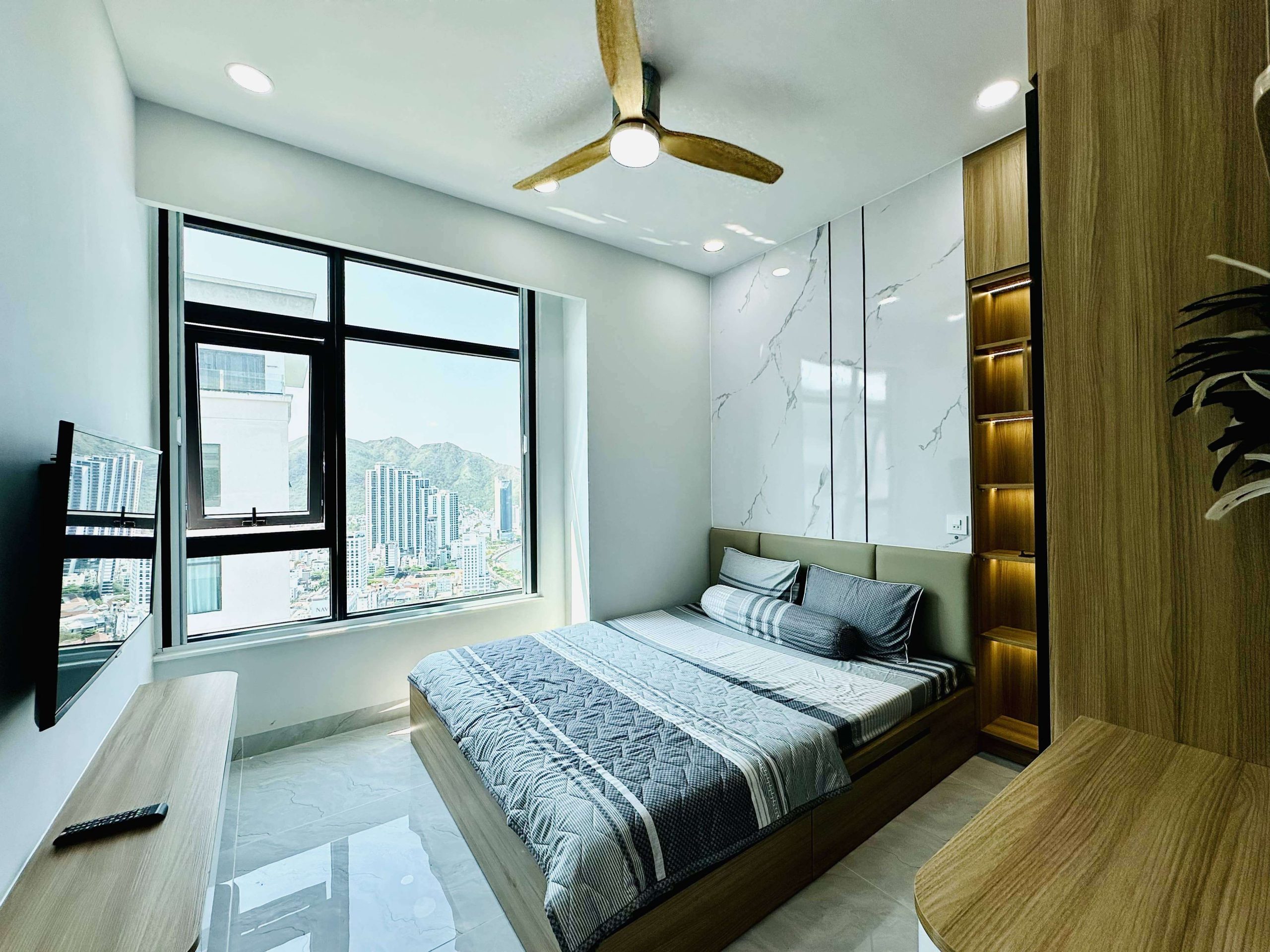 Căn góc 02 Mường Thanh Viễn Triều Tầng 39 Toà OC2B Căn góc 02 Mường Thanh Viễn Triều Tầng 39 Toà OC2B