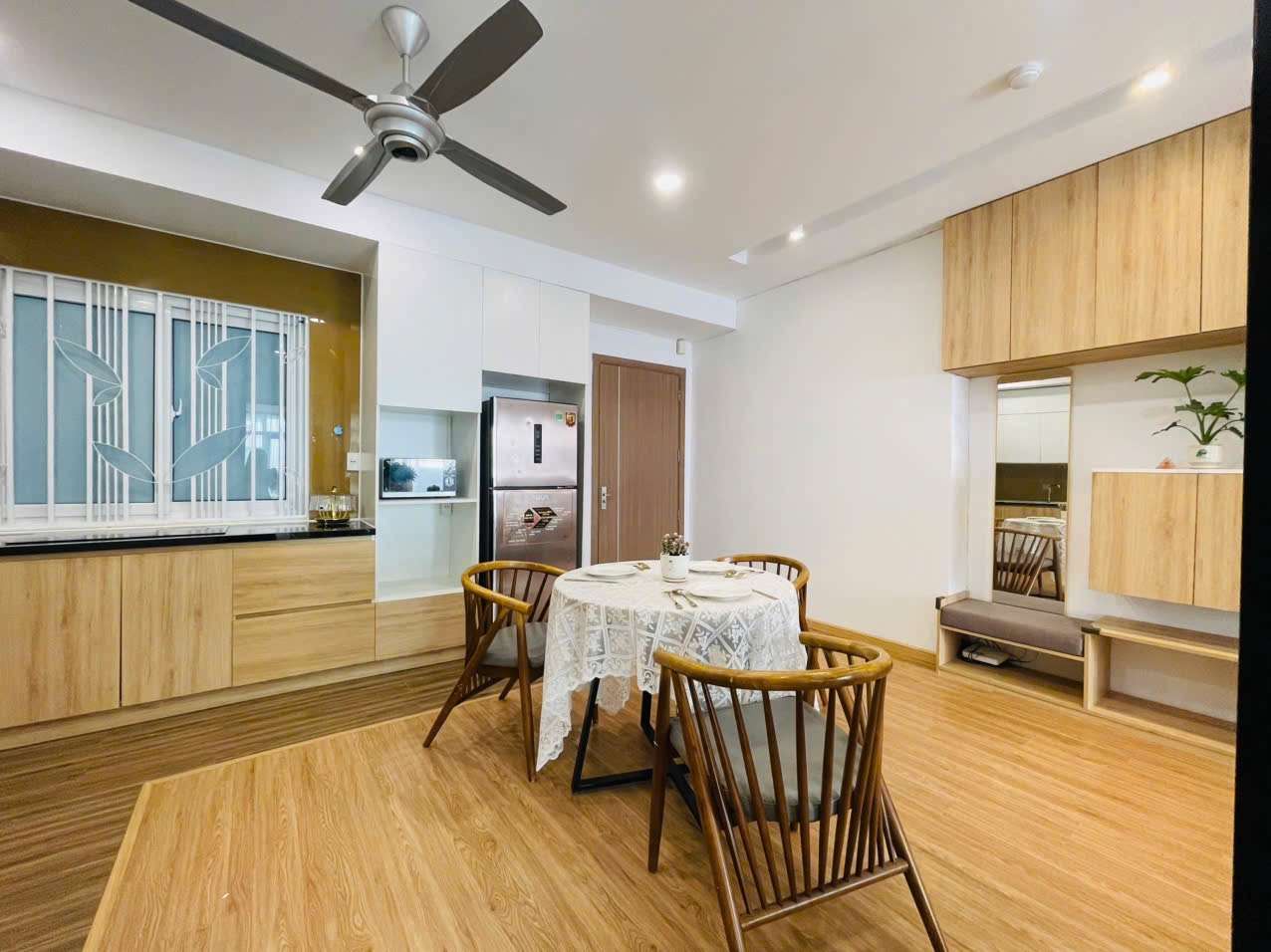 Căn hộ 04 Mường Thanh Viễn Triều Tầng 35 Tòa OC1B. Kề góc biển đẹp Căn 04 Mường Thanh Viễn Triều Tầng 35 Toà OC1B. Kề góc biển đẹp