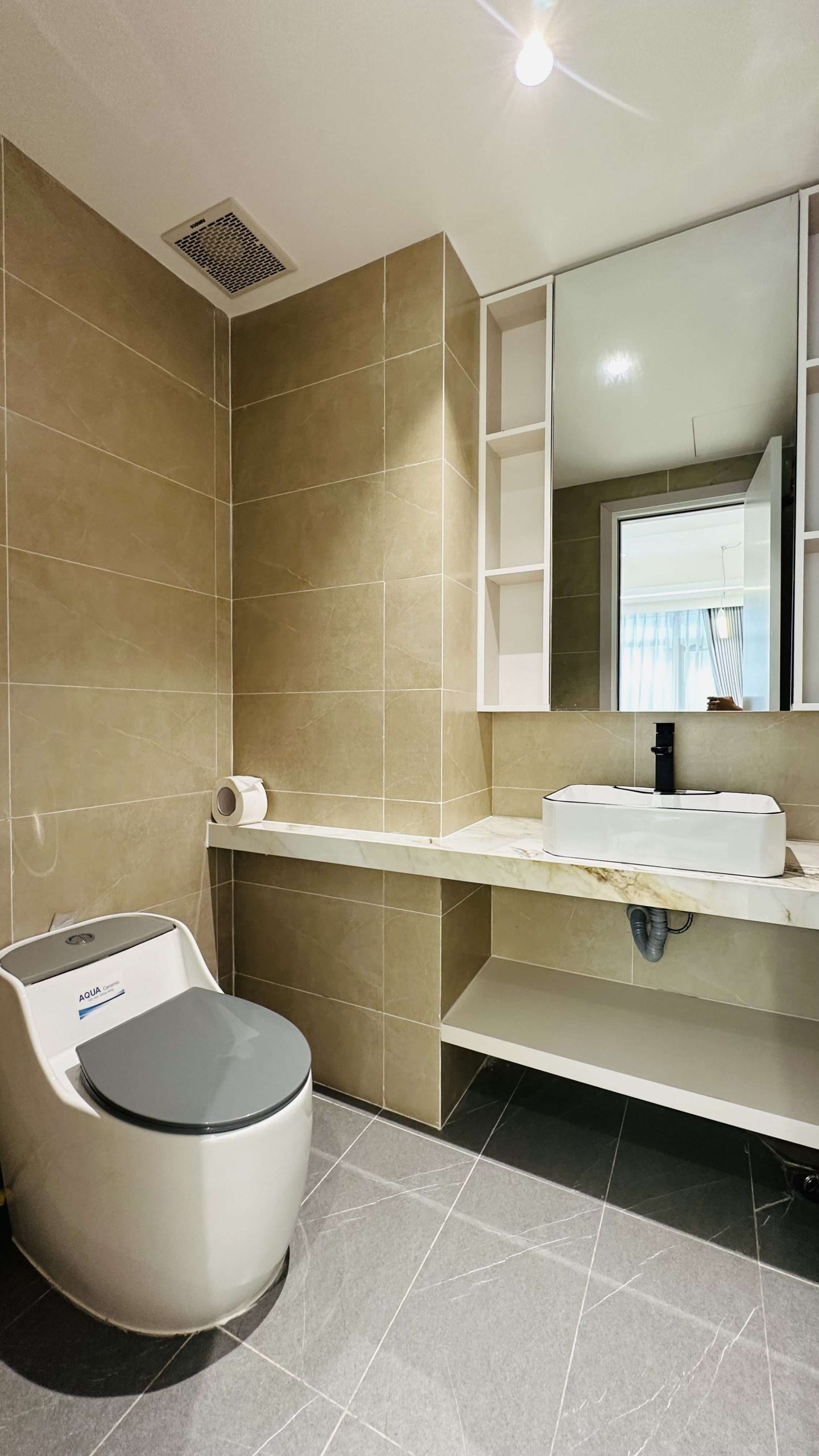 Căn hộ góc 12 Mường Thanh Viễn Triều Tầng 4 Tòa OC2B - Cắt lỗ 150 triệu Căn góc 12 Mường Thanh Viễn Triều Tầng 4 Toà OC2B - Cắt lỗ 150 triệu