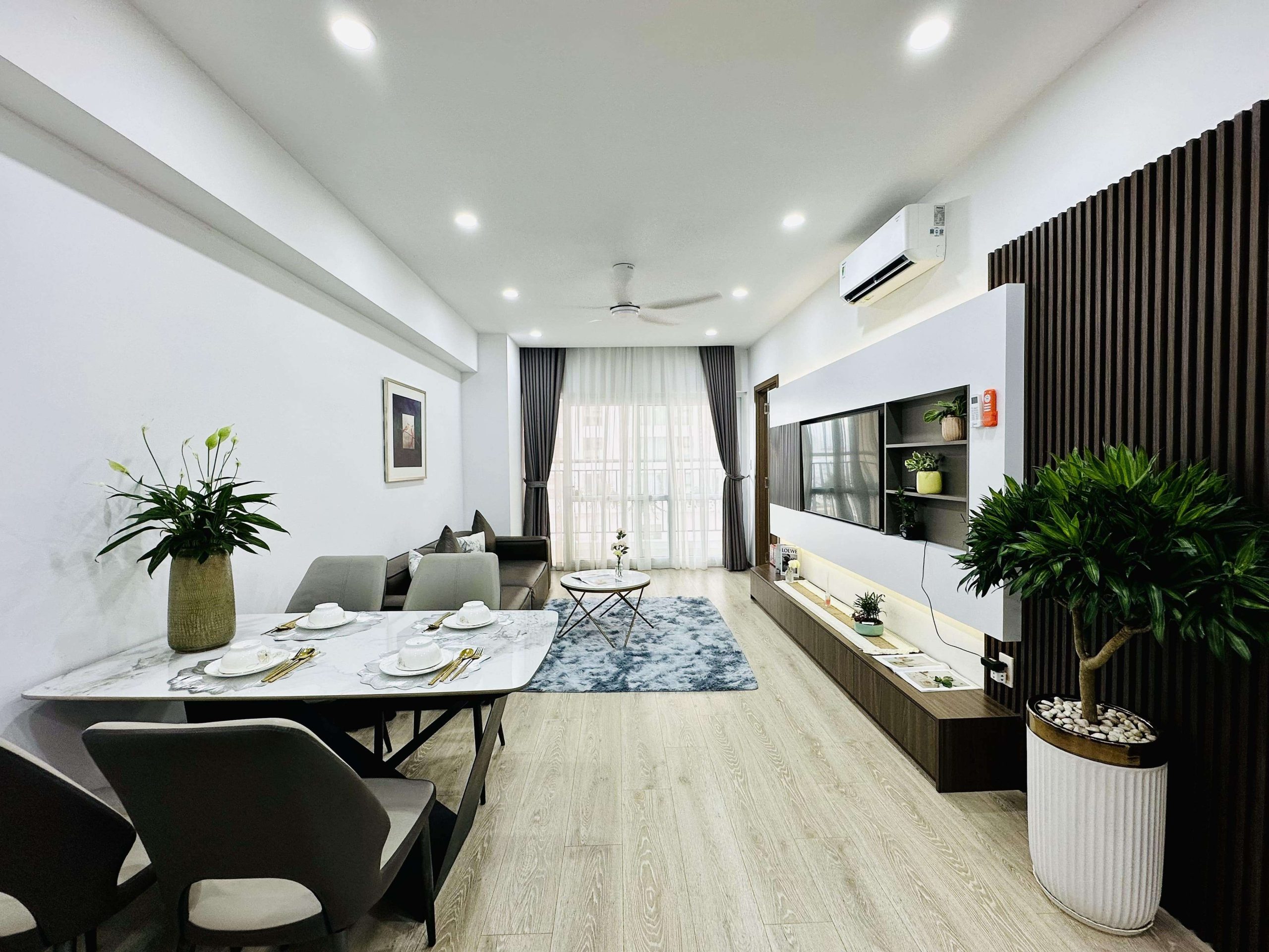 Căn hộ 14 Mường Thanh Viễn Triều Tầng 11 Tòa OC3. Ban công cực rộng Căn hộ 14 Mường Thanh Viễn Triều Tầng 11 Tòa OC3. Ban công cực rộng