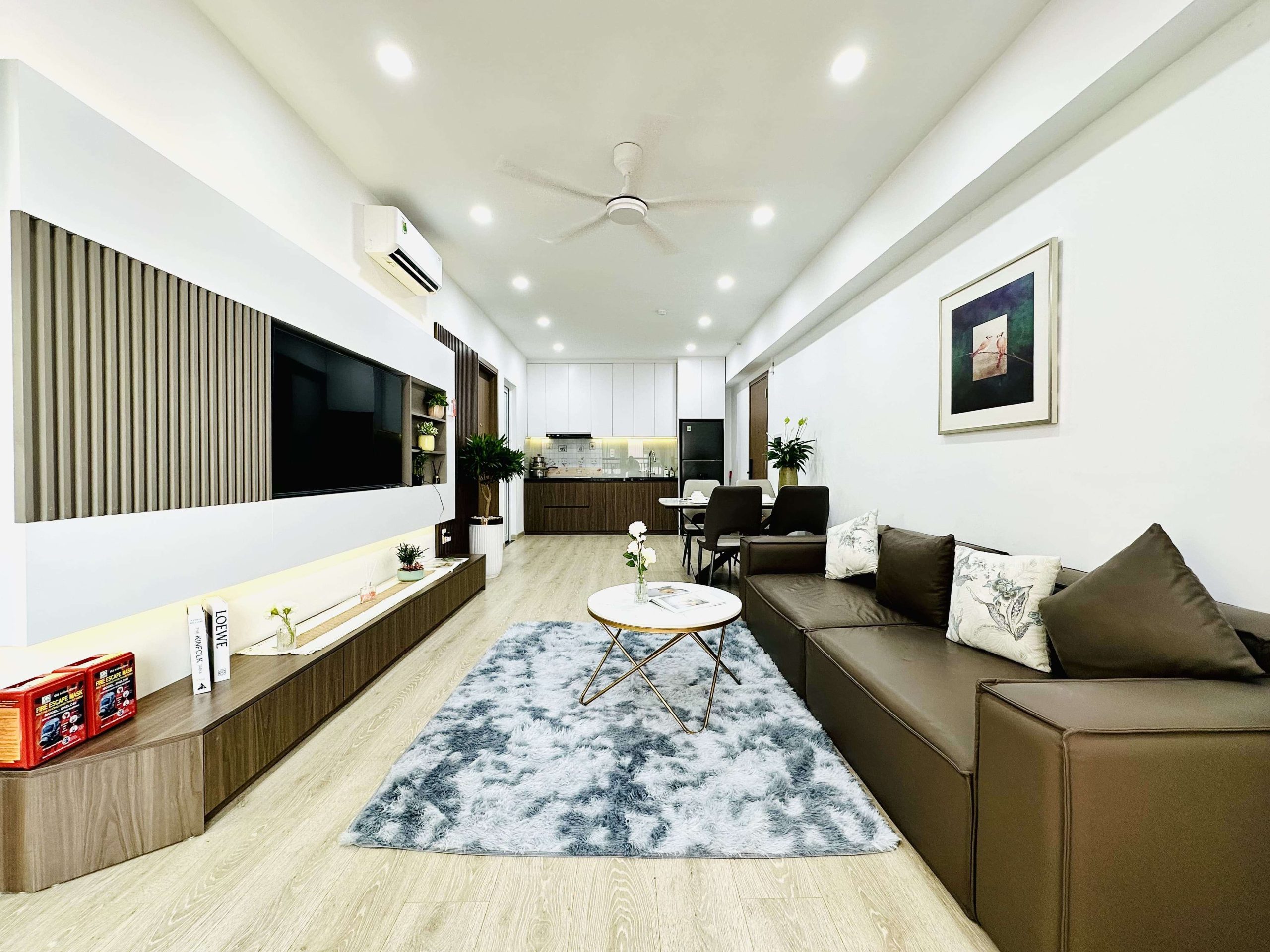 Căn hộ 14 Mường Thanh Viễn Triều Tầng 11 Tòa OC3. Ban công cực rộng Căn hộ 14 Mường Thanh Viễn Triều Tầng 11 Tòa OC3. Ban công cực rộng