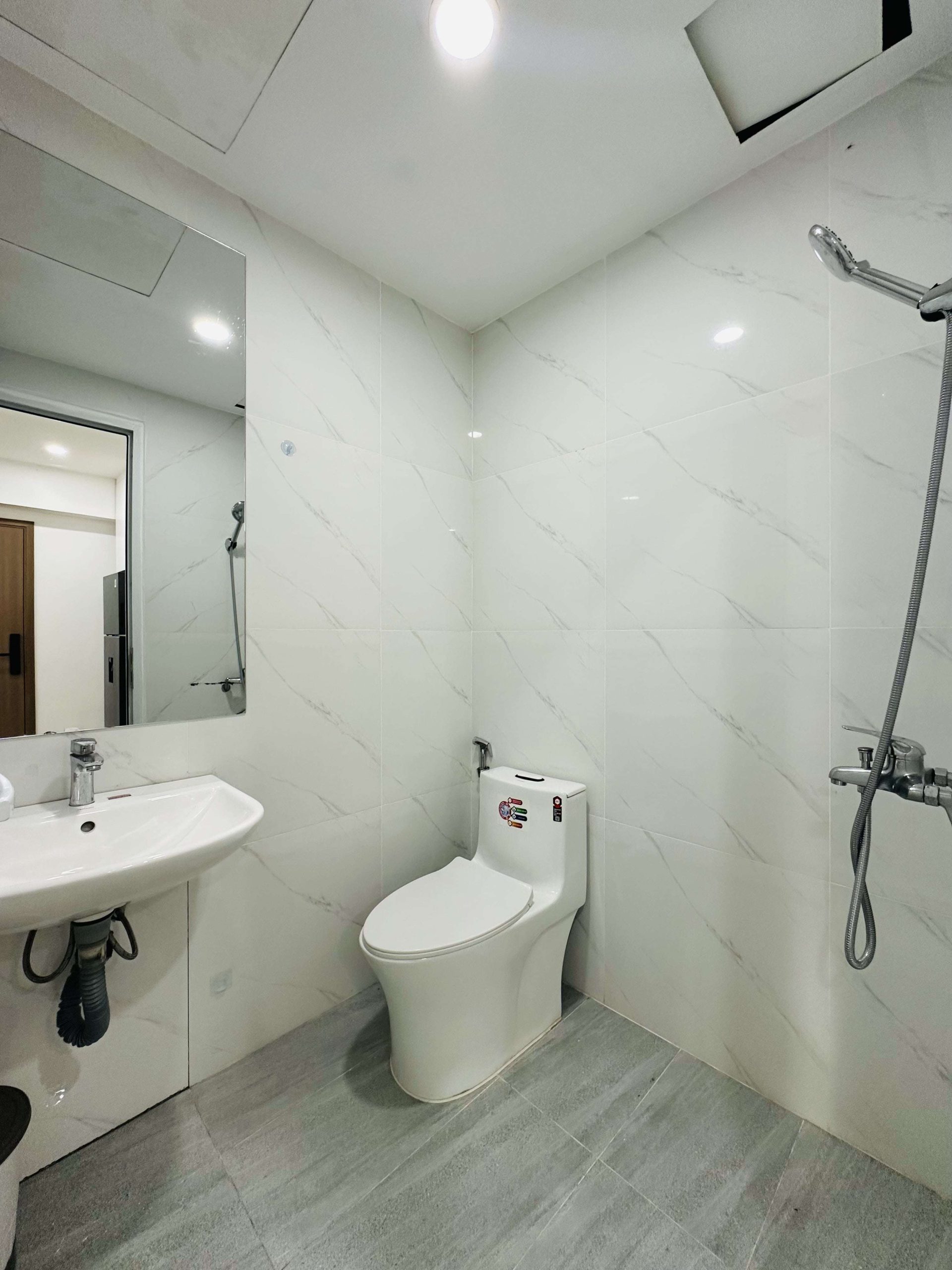Căn hộ 14 Mường Thanh Viễn Triều Tầng 11 Tòa OC3. Ban công cực rộng Căn hộ 14 Mường Thanh Viễn Triều Tầng 11 Tòa OC3. Ban công cực rộng