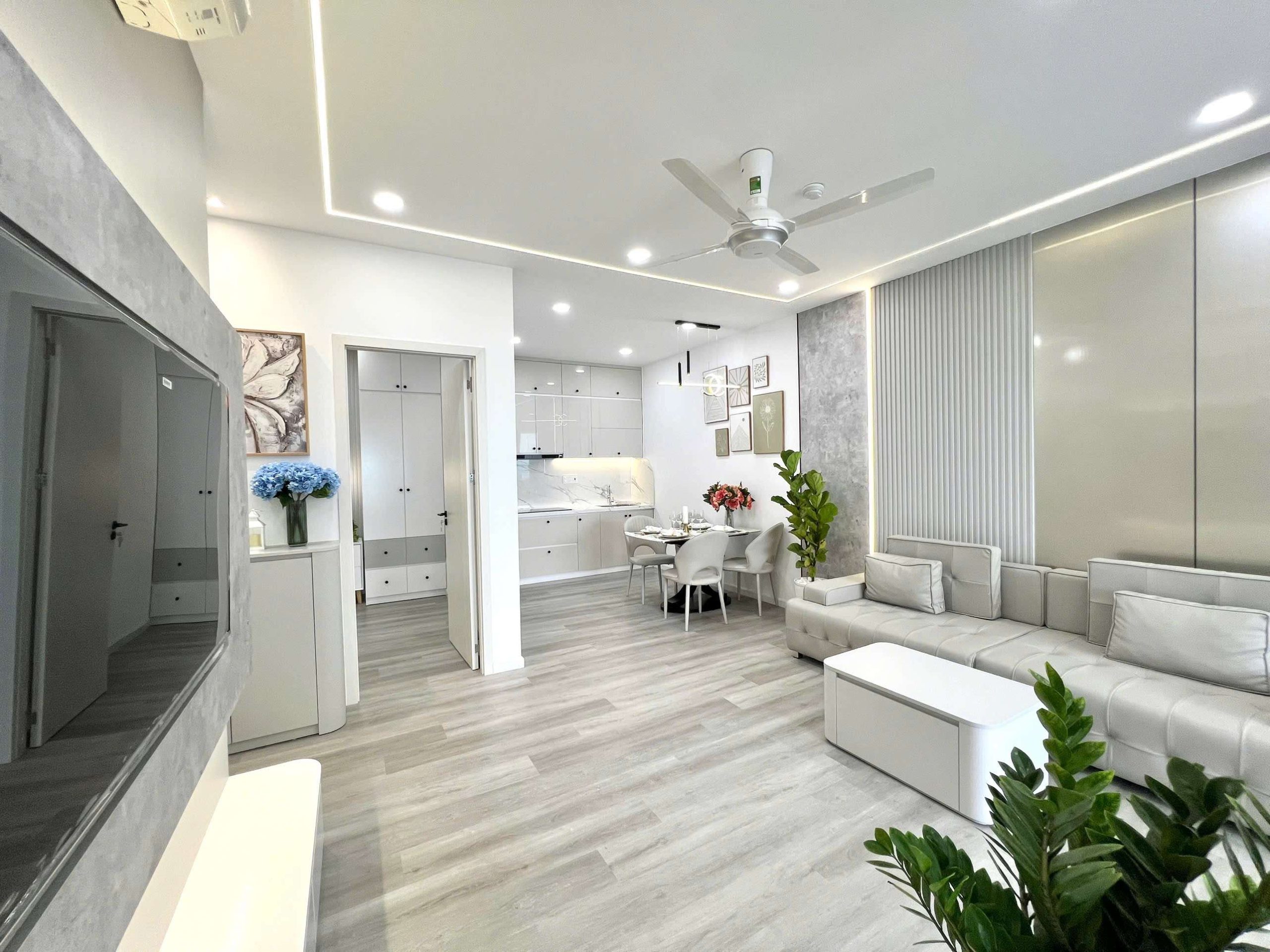 Căn hộ 36 Mường Thanh Viễn Triều Tầng 30 Tòa OC1B. View biển và nội thất cực đẹp Căn hộ 36 Mường Thanh Viễn Triều Tầng 30 Tòa OC1B. View biển và nội thất cực đẹp