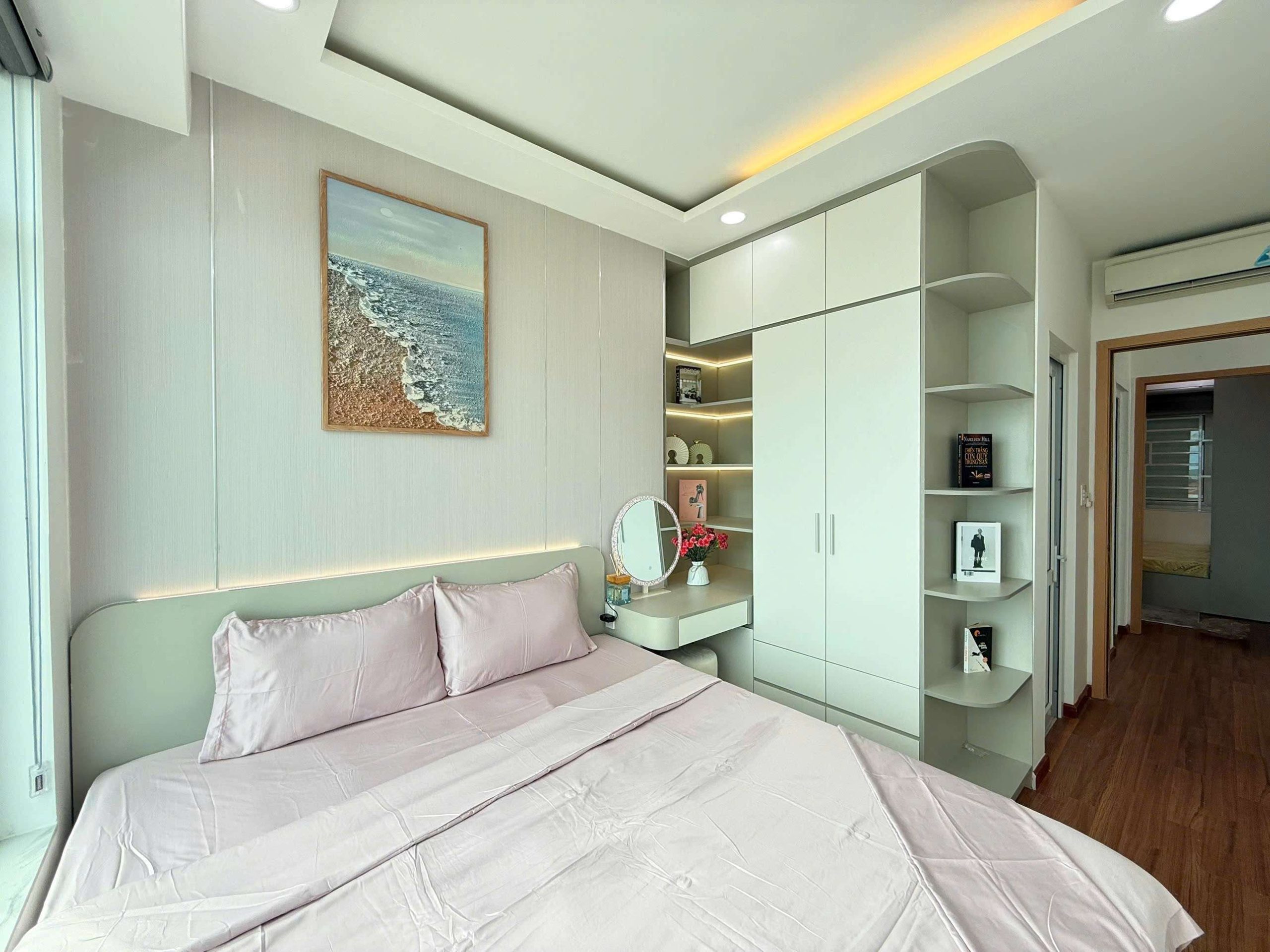 Căn hộ góc 18 Mường Thanh Viễn Triều Tầng 14 Tòa OC2A. View biển Hòn Chồng, Đẹp và Mới 100% Căn góc 18 Mường Thanh Viễn Triều Tầng 14 Tòa OC2A. View biển Hòn Chồng, Đẹp và Mới 100%