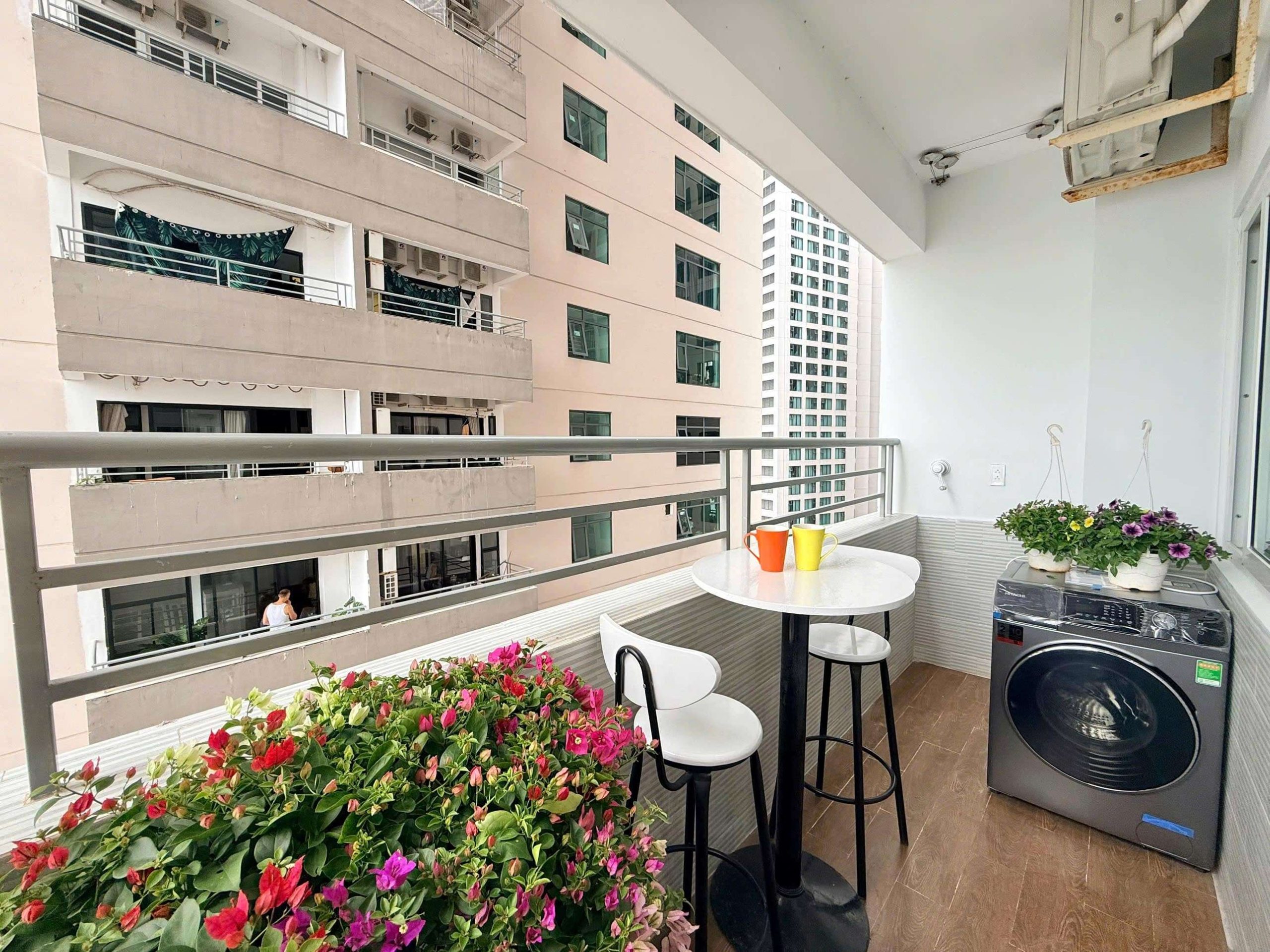 Bán Căn Hộ Mường Thanh Viễn Triều Tòa OC2B | Giá Tốt, Hàng Thật, Bán Gấp ban cong Can ho 16 Muong Thanh Vien Trieu Tang 21 Toa OC2B scaled