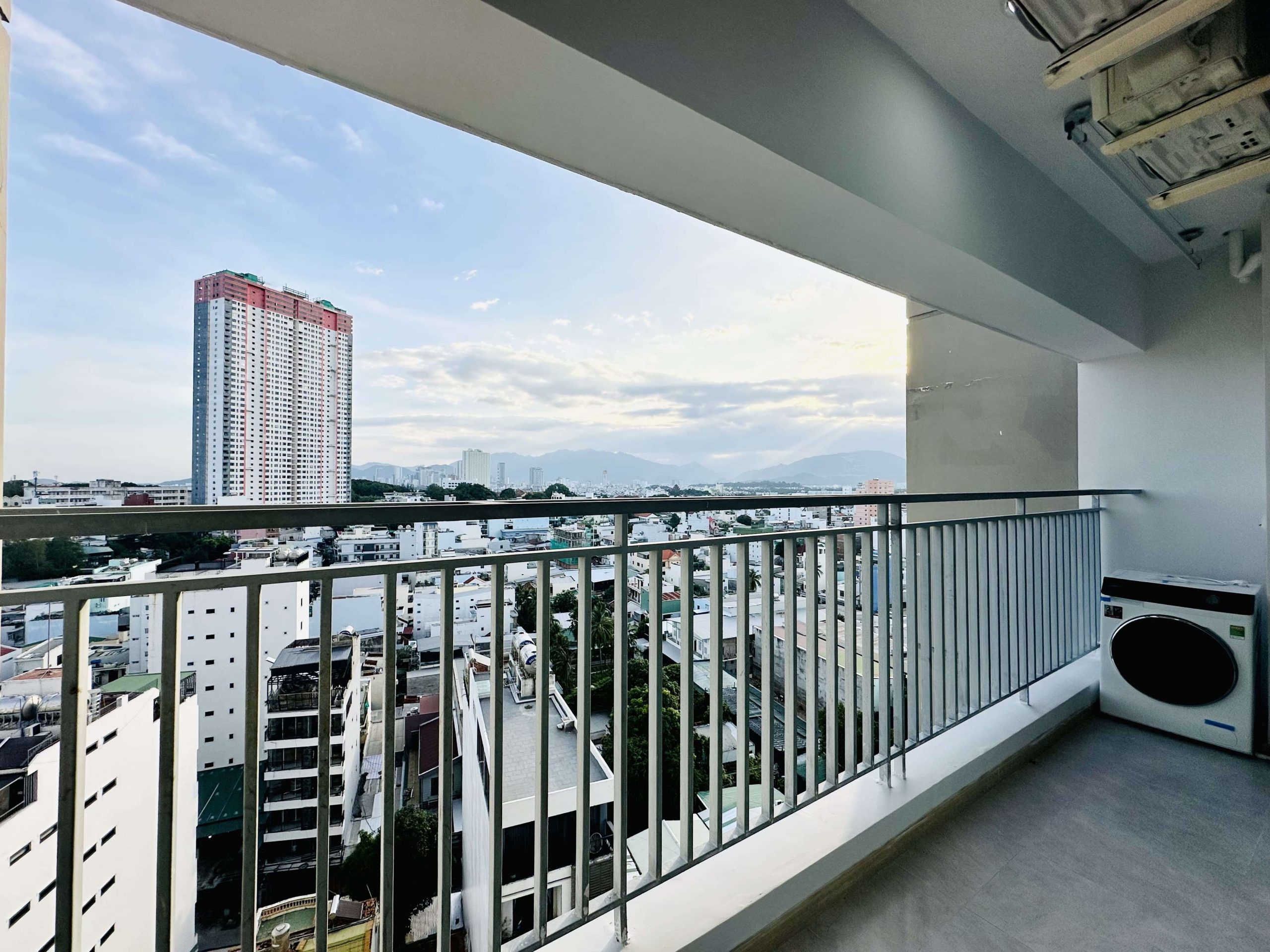 Căn hộ 28 Mường Thanh Viễn Triều Tầng 12A Tòa OC3. Mới, Đẹp và Ban Công To Căn hộ 28 Mường Thanh Viễn Triều Tầng 12A Tòa OC3. Mới, Đẹp và Ban Công To