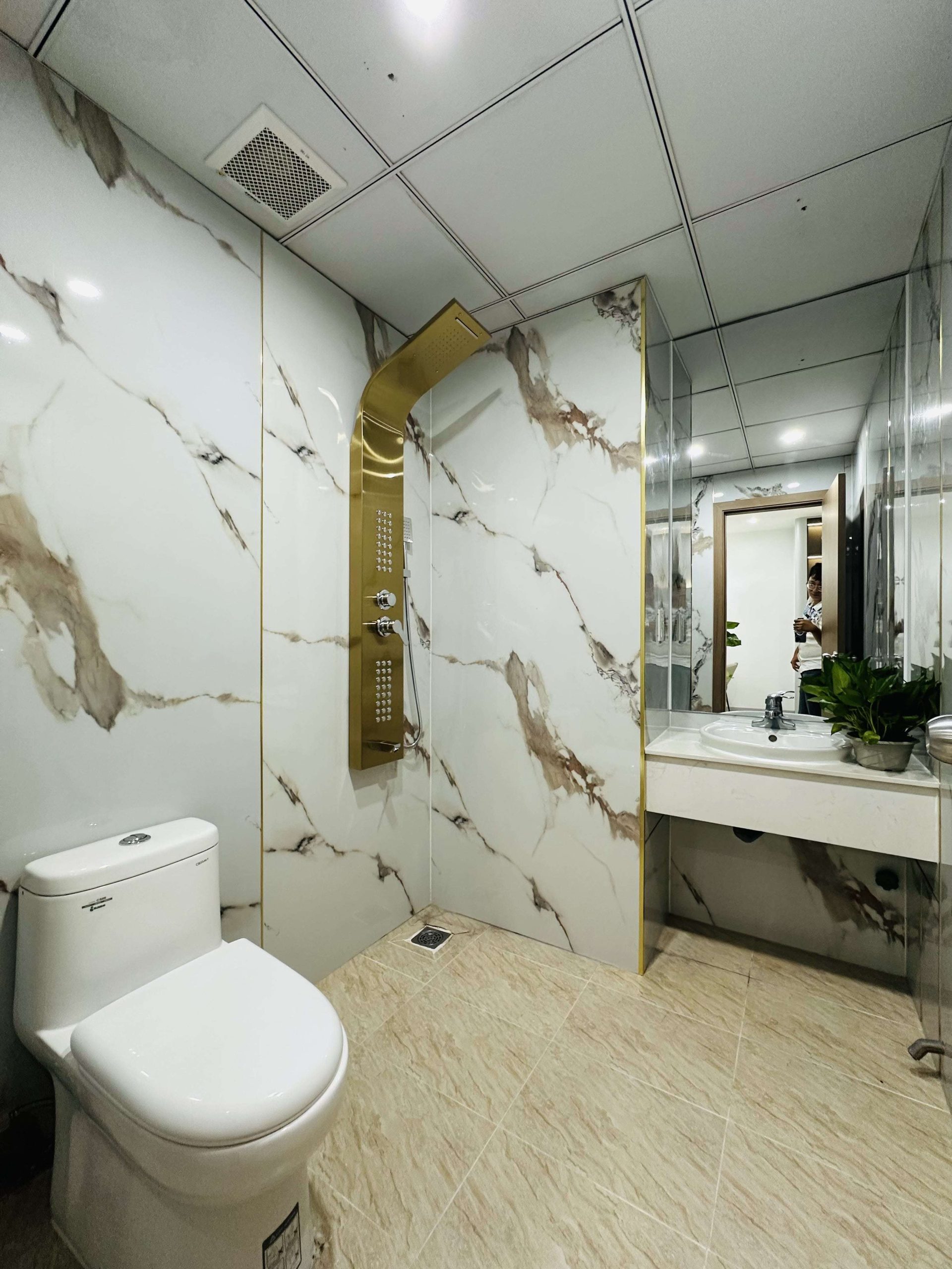 Căn hộ 26 Mường Thanh Viễn Triều Tầng 35 Tòa OC1B. Đẹp, rộng và thoáng Căn hộ 26 Mường Thanh Viễn Triều Tầng 35 Tòa OC1B. Đẹp, rộng và thoáng